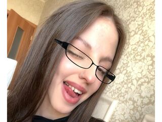 free nude live show MaryannaLehane