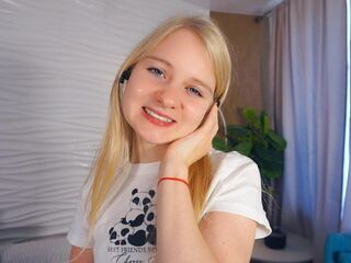 naughty camgirl masturbating MathildaHultz