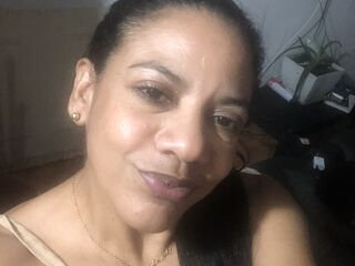 camgirl masturbating with sex toy MelissaBlue