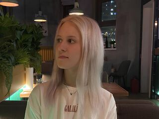 fingering camwhore MelissaOushens
