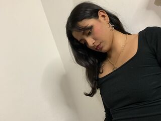 camslut topless MerliaSmith