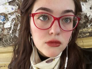 girl shaving pussy MersedesRosso