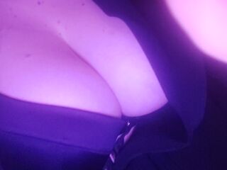 camslut masturbating MiaSean
