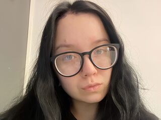 cam girl chatroom MiaWallees