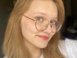 kinky video chat performer MicahCussins