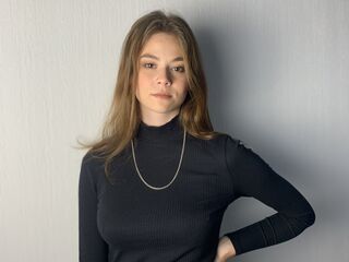 webcamstripper MildredCooling