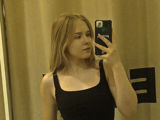 camslut webcam video MolliMcDaniel