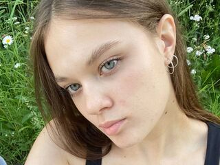 camgirl spreading pussy NoeliaMeara