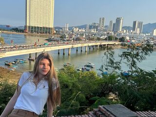 cam girl chatroom OllieTinney