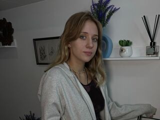 cam girl fingering PhilomenaBlumer