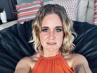 kinky webcam model Renegadebarbie