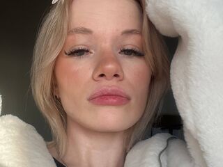 hot striptease cam RenitaKoo