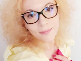 beautiful cam girl ScarlettJourney