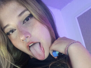 camgirl spreading pussy SofiiaVance
