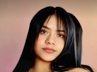 camslut fingering shaved pussy SolRusso