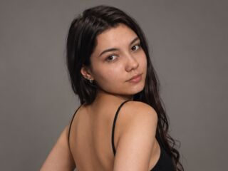 Kinky webcam girl SophieShark