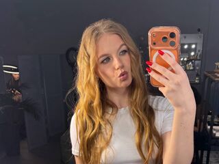 camslut TainaSaffo