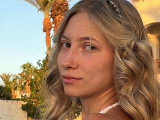 naked cam girl picture TainaTatge