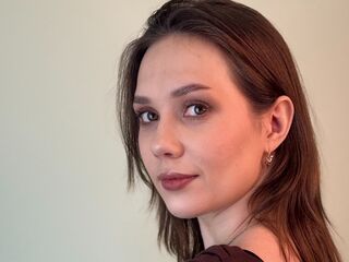 beautiful webcam girl ToniDeyette