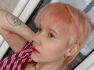 camslut topless ToriFic