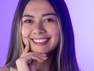 live webcam girl ValentinaForest