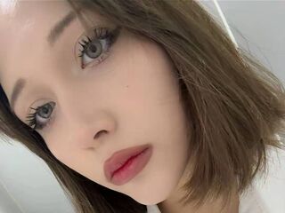 camwhore spreading pussy VanBobic