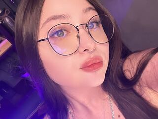 cam girl playing with dildo VanessaGates