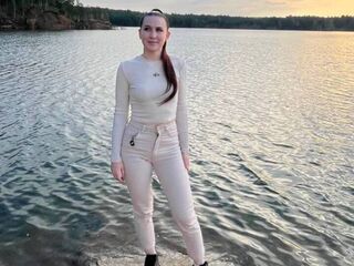 adult cam VarvaraShy