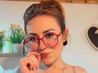 beautiful webcam girl VictoriaFalon
