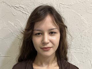 camgirl shaving pussy YokoLisa