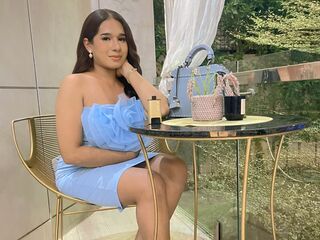 ArmaniGwendolyn